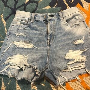 AE Mom Shorts